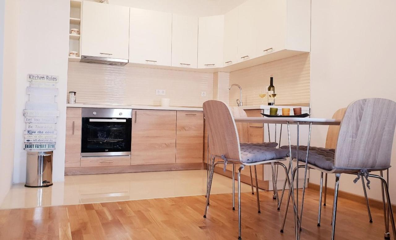 Apartman Lukana Banja Luka Buitenkant foto